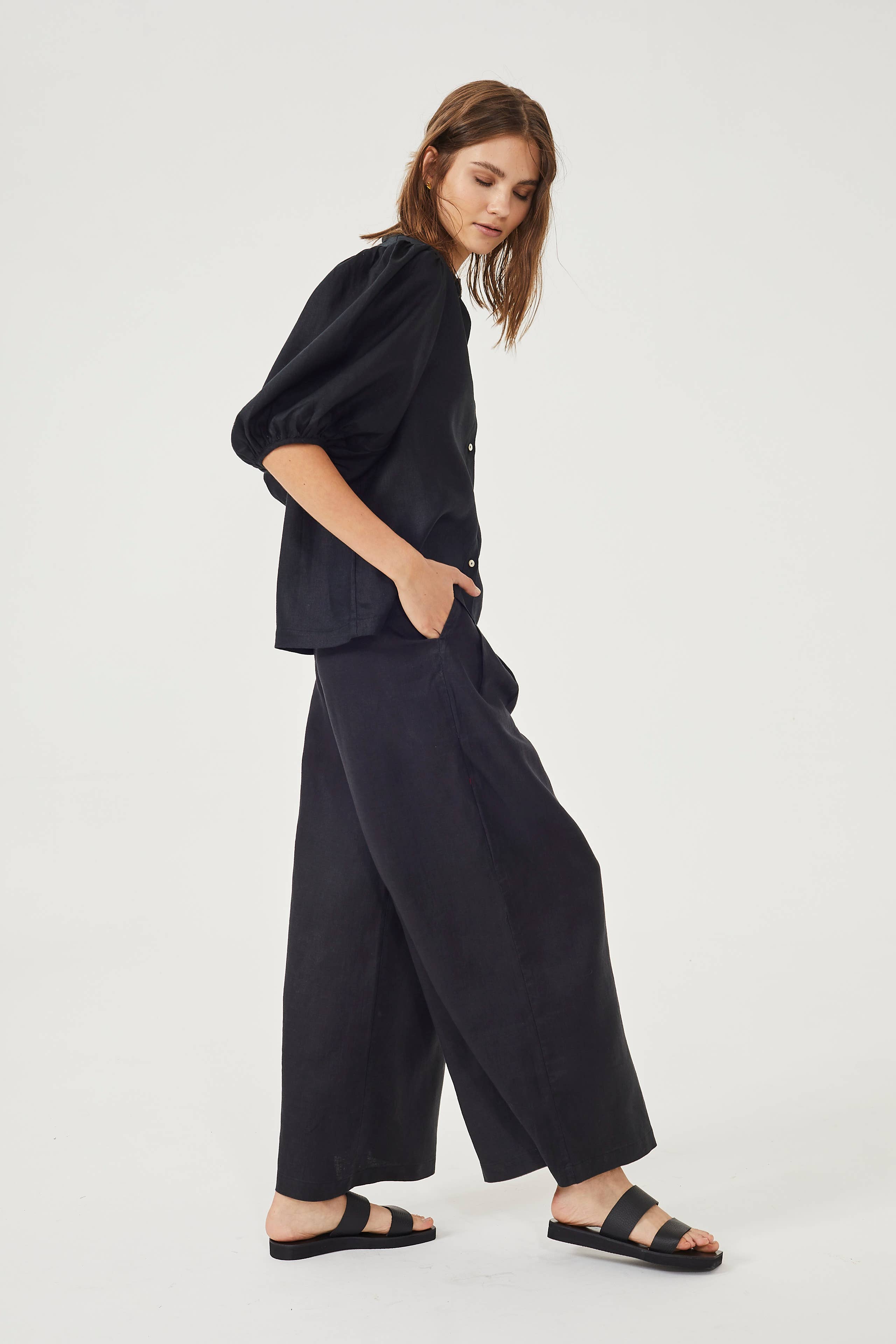 LANHTROPY Culotte Linen Pants - Black
