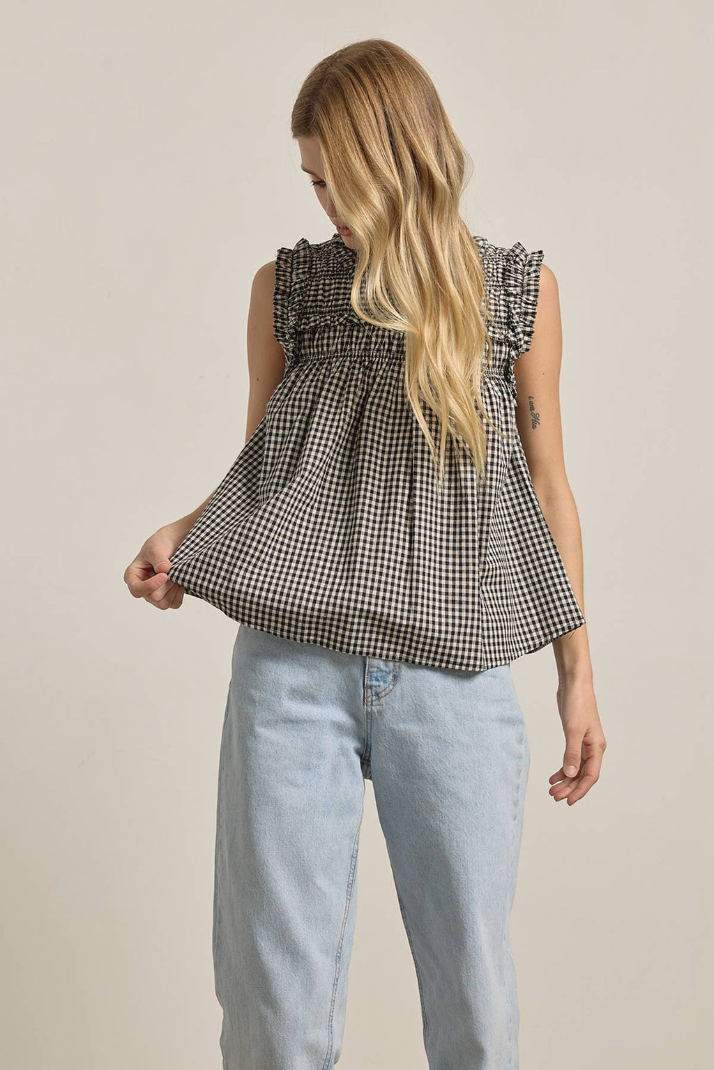 RAISONNEL GINGHAM RUFFLE BLOUSE